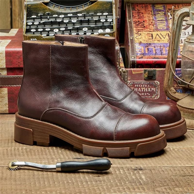 Botki Męskie Eleganckie Wsuwane Ze Skóry Bydlęcej Nabijane Ćwiekami - Kawa